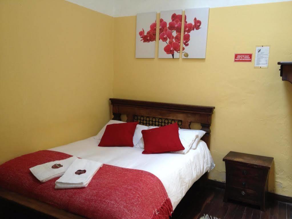 Chocolate Hostel Bogota Buitenkant foto
