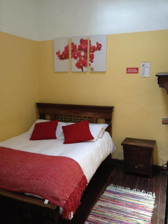 Chocolate Hostel Bogota Buitenkant foto